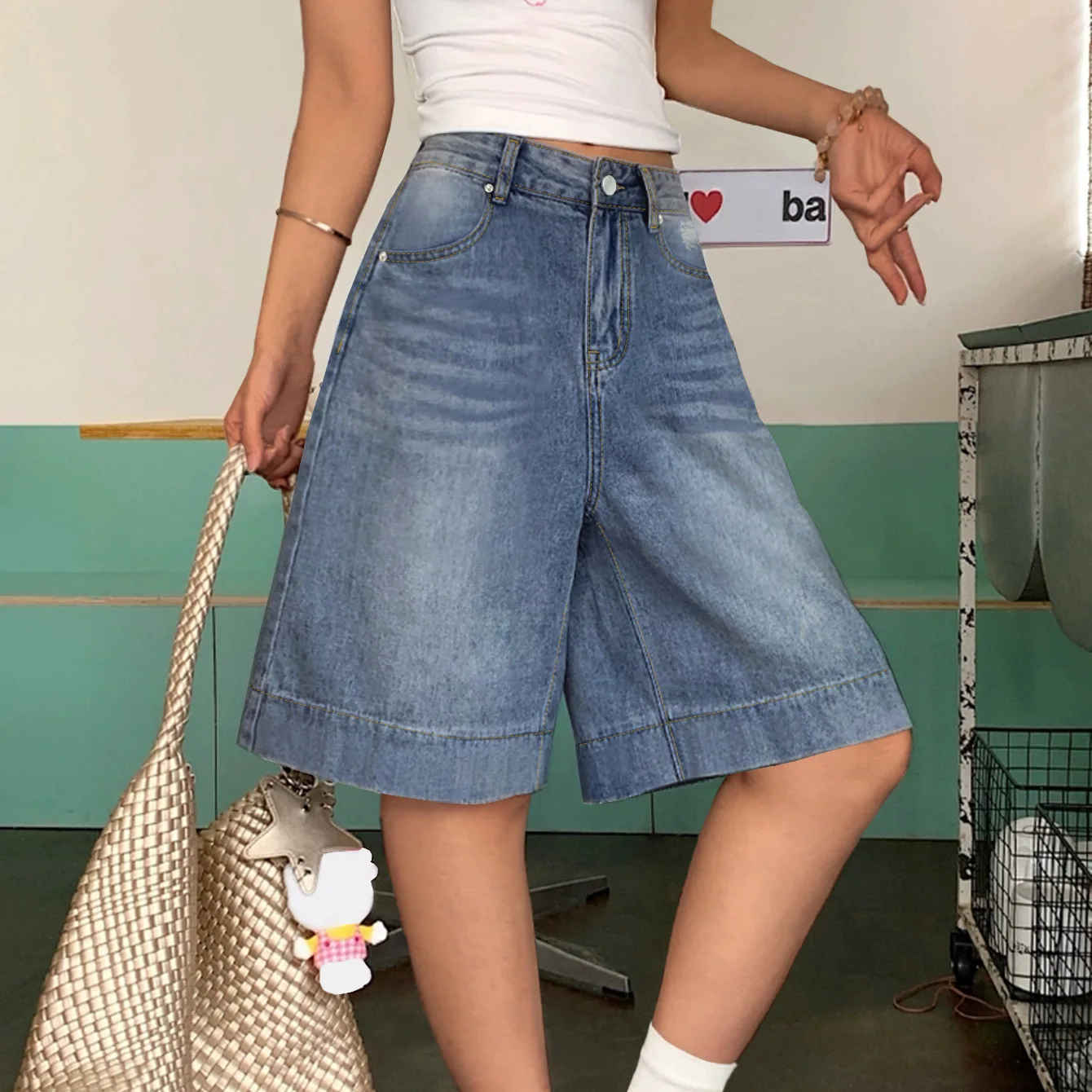 

Washed American Style Loose Straight Leg Jeans Shorts Women's Mid Waist Cotton Short Pants Casual Summer Trousers