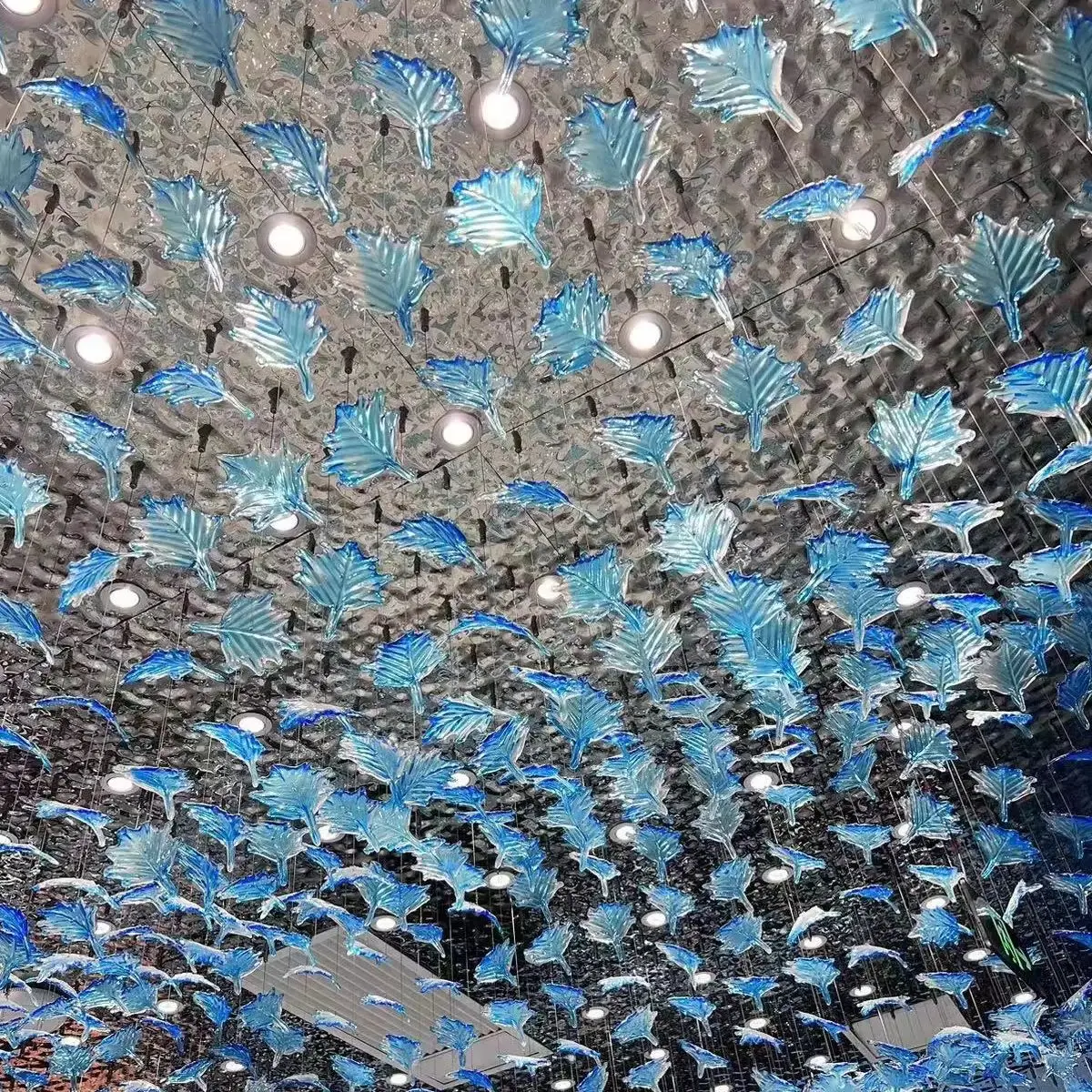 

Blue Murano Glass Maple Leaf Ceiling Pendant Lamp Creative Leaf Chandelier for Hotel Lobby Shopping Mall Decorative Lighting