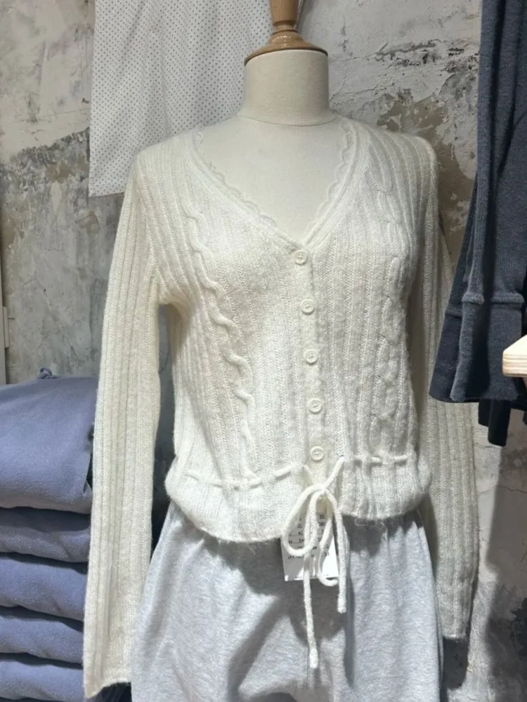 

Beige Lace Trim Twisted Flower Sweater Coat Women Autumn New Cotton Sexy V-neck Slim Crop Tops Casual Sweet Chic Cardigan Y2K