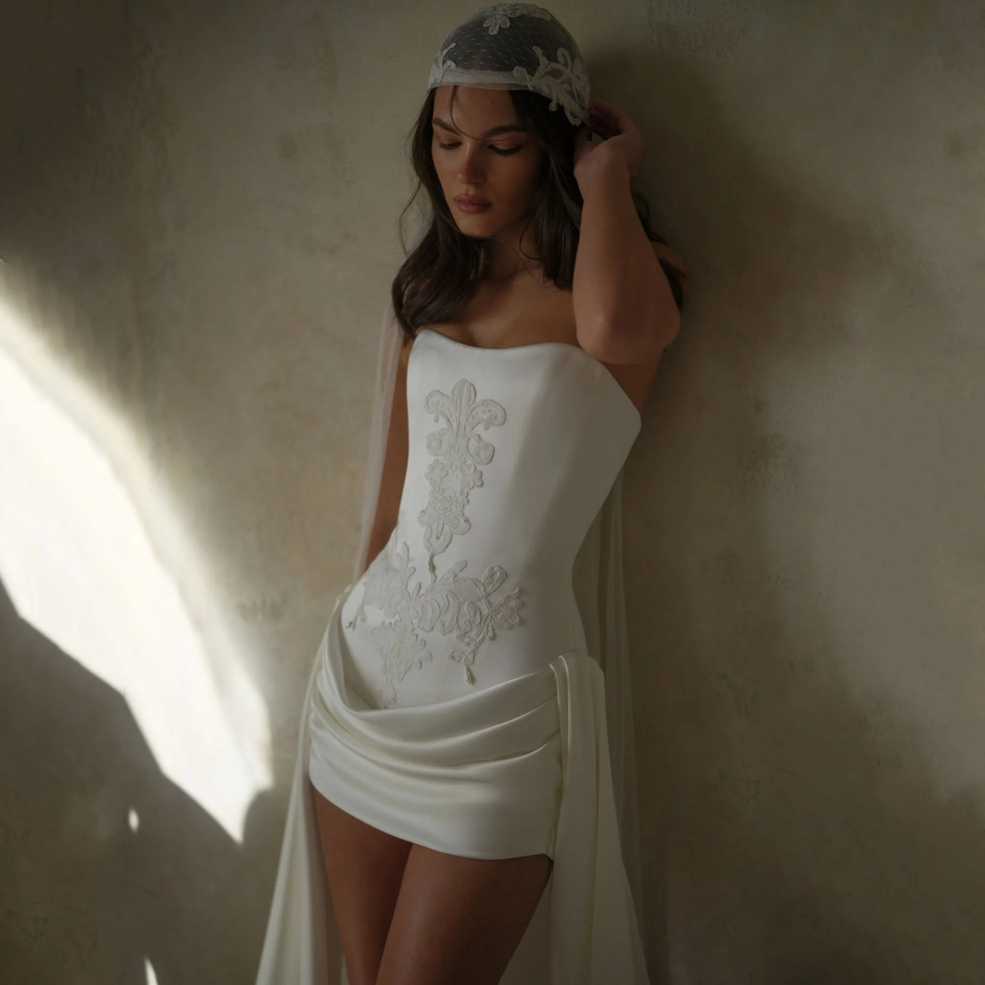 Short Civil Wedding Dress 2026 Pleated Strapless Straight Satin Mini After Party Gown Sleeveless Vestido Noiva Curto Customized