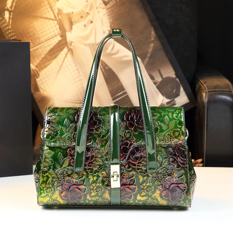 2024 New Hand-painted Flower Chinese Fashion Middle aged Large Capacity Women\'s Bag Atmosphere High end Crossbody Handbag