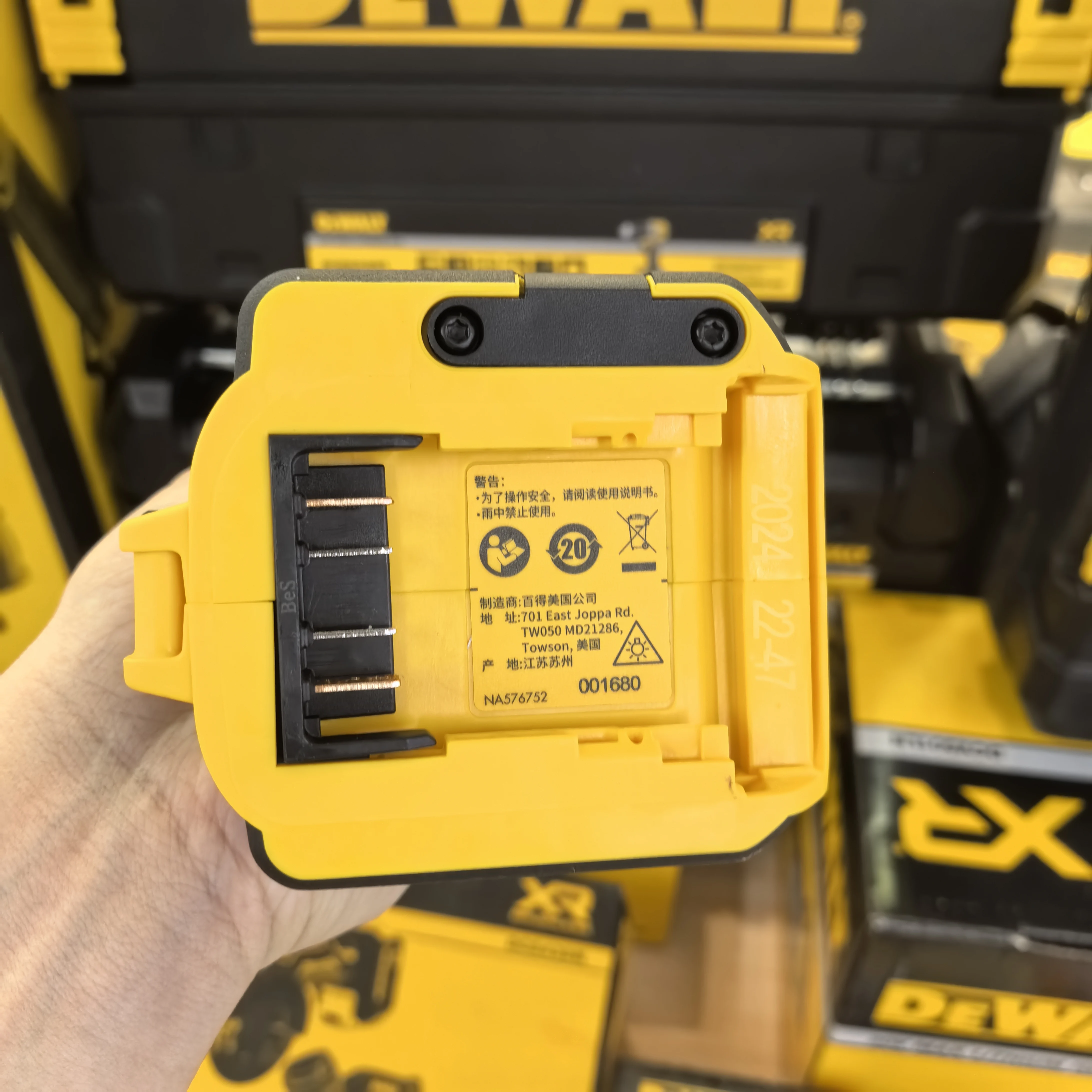 DEWALT 20V Cordless Impact Driver DCF845N Brushless 205N.m Torque Portable Lithium Battery Power TooL