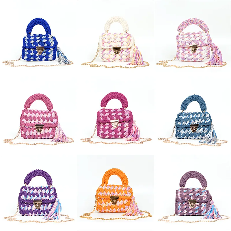 

Handmade woven bag with contrasting colors DIY finished fabric yarn crochet bagcrossbody women's bag artwork