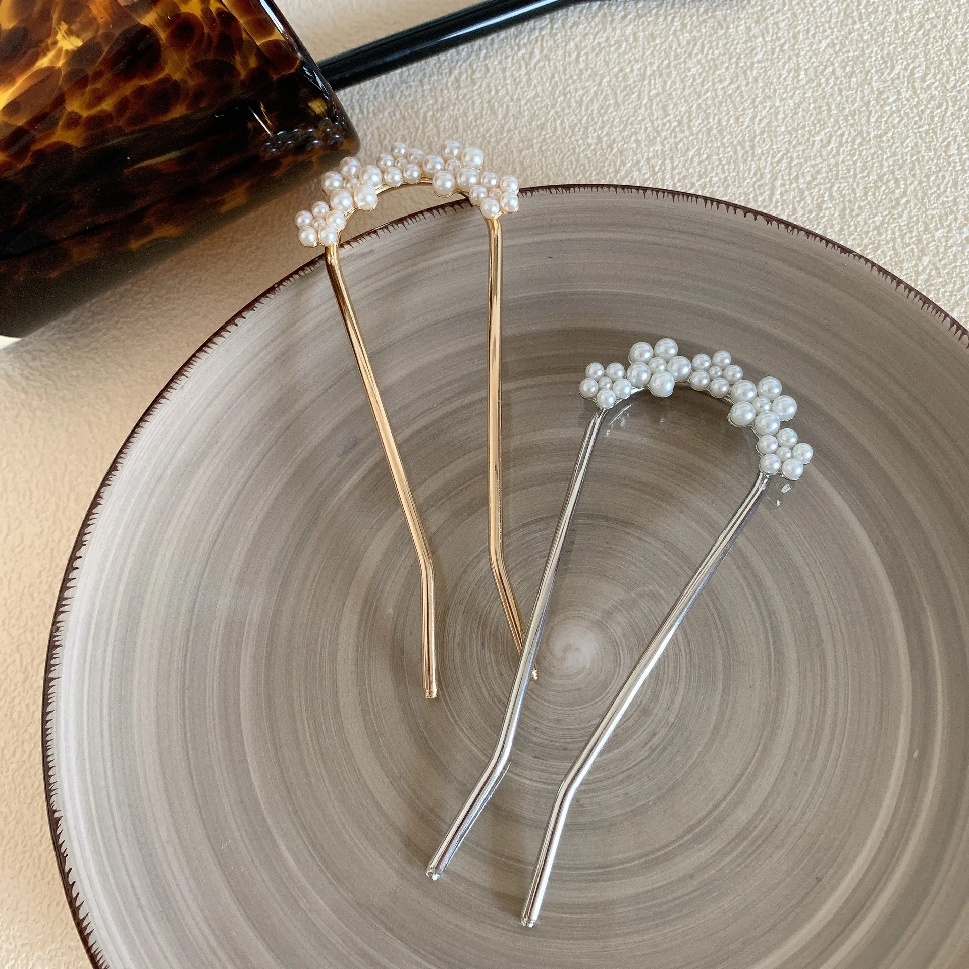 شوكة شعر أنيقة على شكل حرف U للنساء، عصا شعر بشرابة لؤلؤية، مشبك شعر على شكل فراشة، إكسسوار شعر فتاة عصرية، أغطية رأس ستايلين