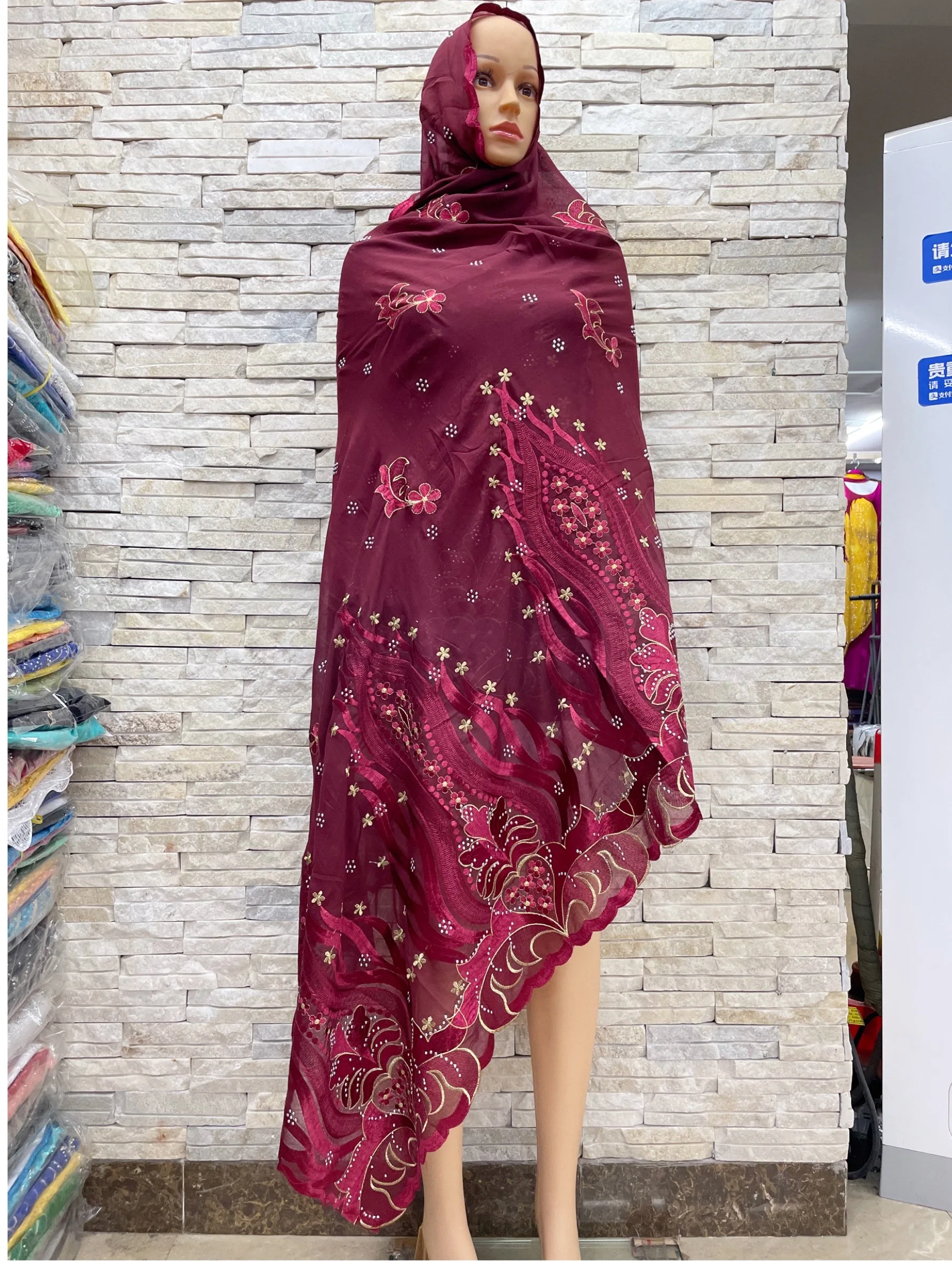 New  Latest Hot Sales 100% Cotton Big Size Scarf African Women Hijab Scarf Hollow Embrodiery Muslim Scarf  For Shawls Pashmina