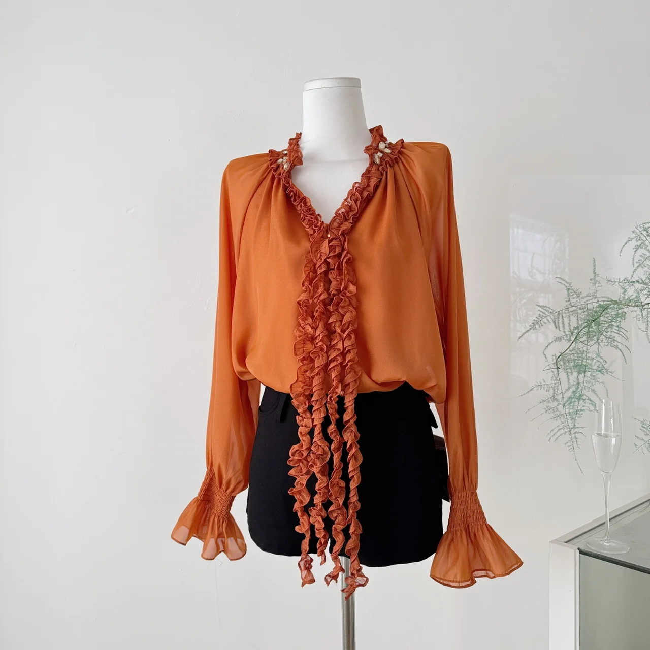 

2026 Spring New French Retro Puff Sleeve Blouse - Orange Elegant Lace-up Ruffle Hem Oversize Top for Women