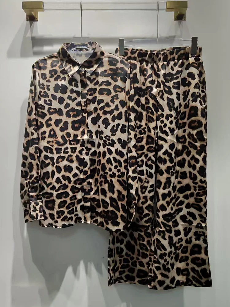 

Рубашка с длинными рукавами и лацканами в стиле ретро, комплект из двух предметов для осенней женской одежды 2025 года + свободные широкие брюки, модный комплект