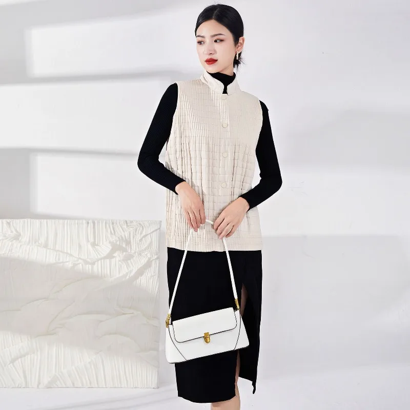 Miyake Fold Autumn/Winter 2025 New Cotton Vest Women's Outfit Design Versatile Cotton Jacket Cotton Robe Women's Jacket Pleats #4