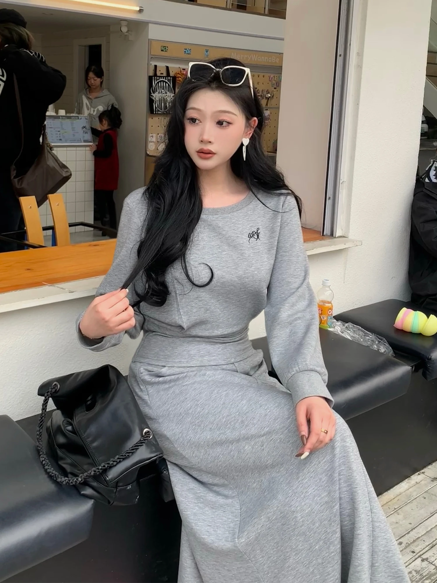 

Egg Sister View plus Size Casual Spor Sle Set Waist-Cinching Slimming Long Sve Top f Skirt for Plump Women