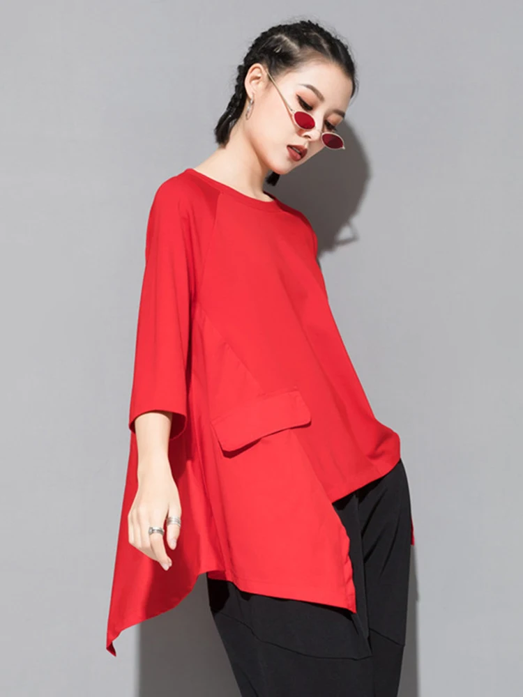 [EAM] Women Red Irregular Hem Big Size Casual T-shirt New Round Neck Half Sleeve Loose Fit Fashion Spring Autumn 2024 1DF5286