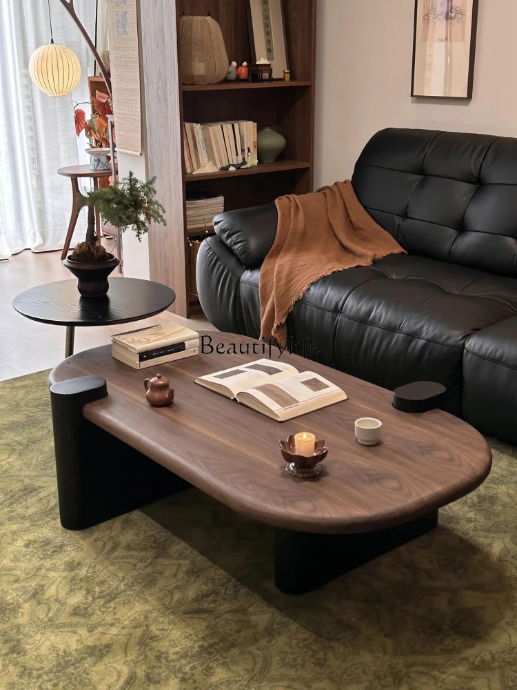 

Moon round coffee table light luxury high-end living room household solid wood medieval small apartment high-end coffee table