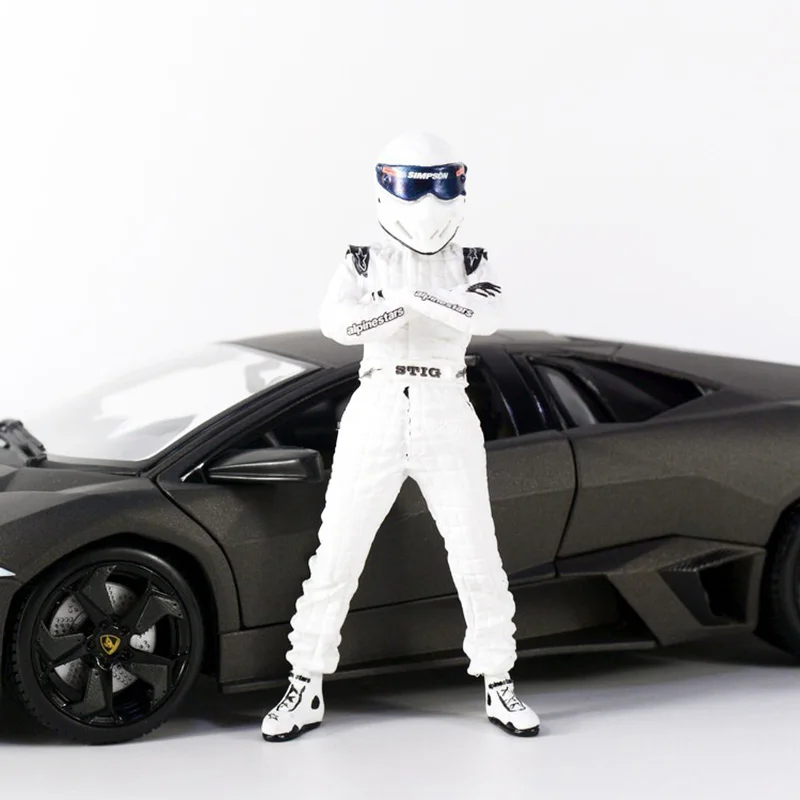 1:18 Scale 4 Types Resin Test Racing Car Drivers With Helmet Action Figure Resin Dolls For Model DIY Scene Accessory Display Fan