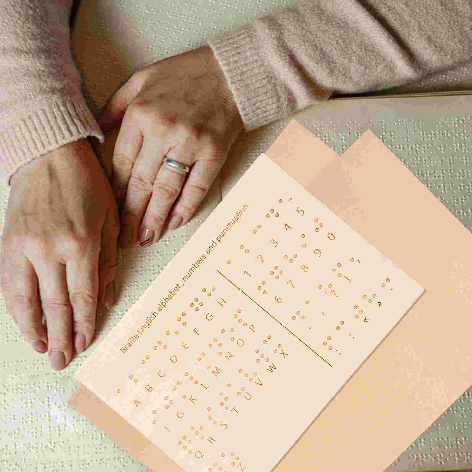 Ferramenta de aprendizagem de escrita Braille Embosser Placa Equipamento educacional Placa de madeira Número Acessório