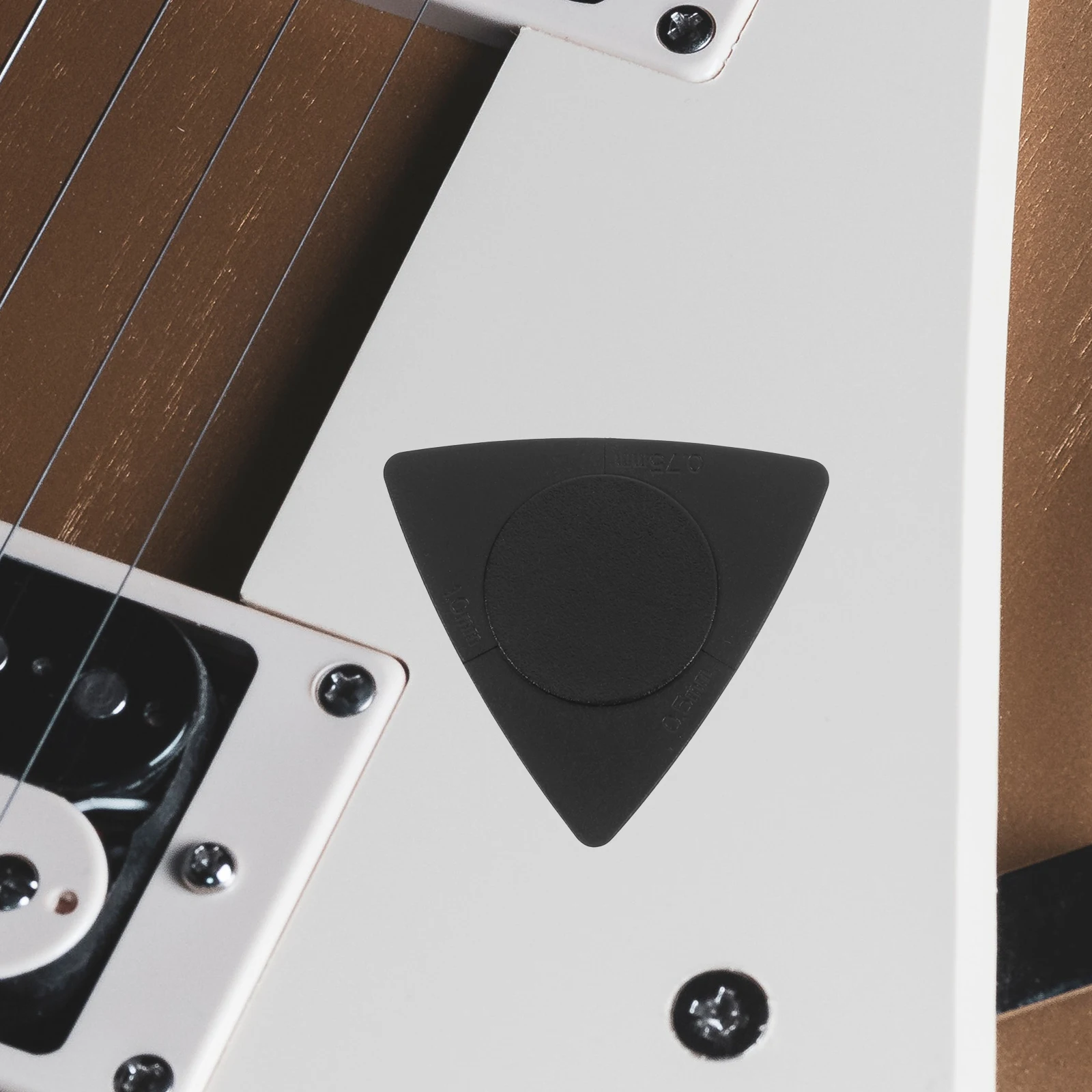 

20pcs Guitar Pick Acoustic Triangle Anti Slip ABS Material Picks 0 5mm 0 75mm 1mm Folk Guitar Accessories Musical Instrument