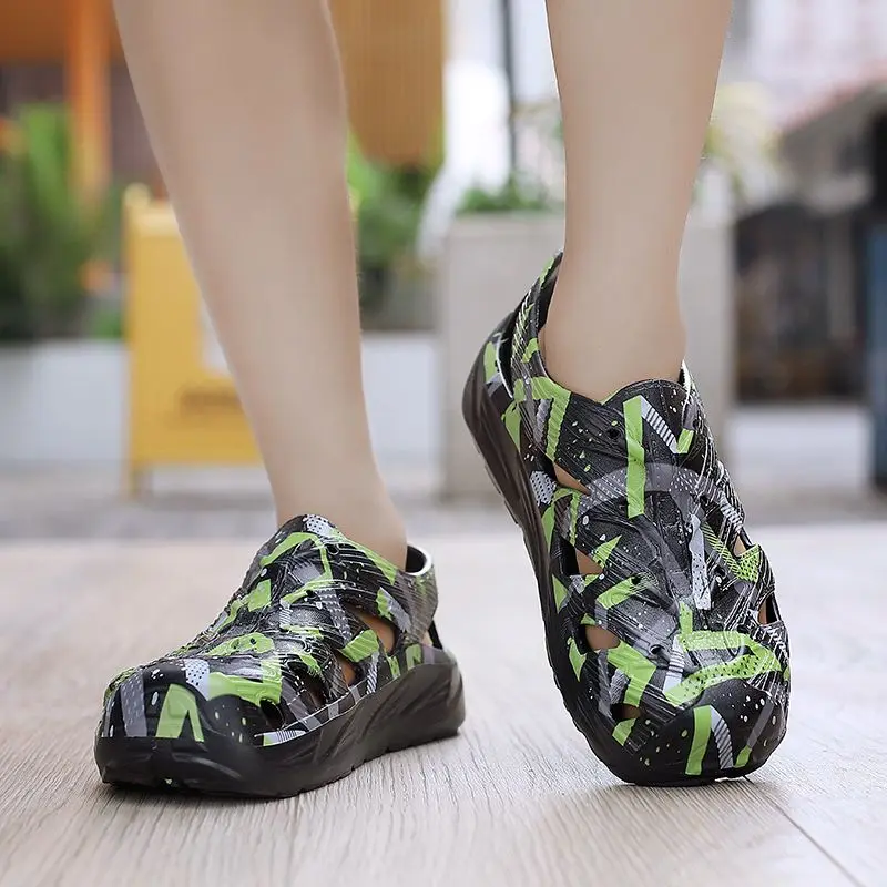40-45 Men Sandals Summer Beach Shoes Mules Clogs Hollow Out Print Flip Flops Male Soft Sole Non-slip Breathable Outdoor Footwear