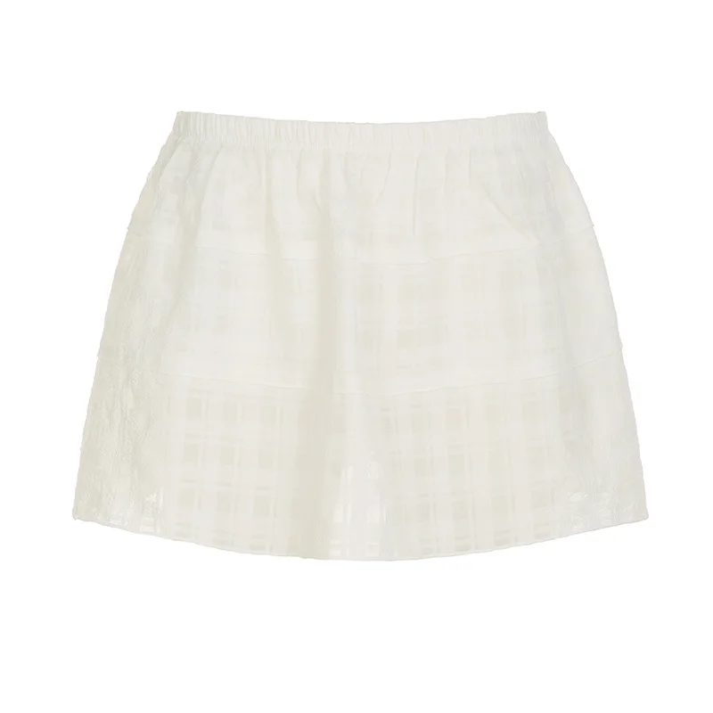 منخفضة الخصر منقوشة الملمس خياطة بلون تنورة صغيرة الدانتيل الأبيض Y2k موضة تنورة قصيرة الصيف الساخن فتاة ملابس كاجوال