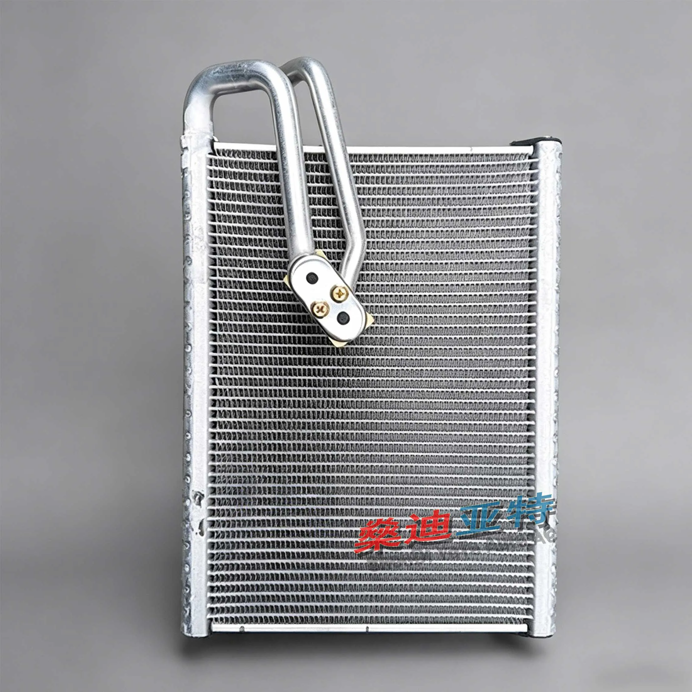 

4M1820023B Car Air Conditioning Evaporator Core For 16-19 Audi A4 B9 A5 Q7 Q5 A4L B9 A6L Q5L A7L 80B820103 4M1820023C
