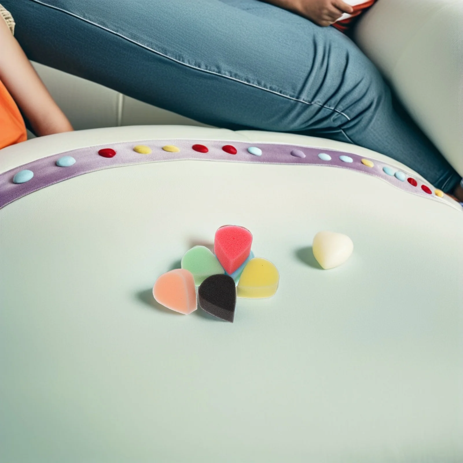 

30Pcs Childrens Paint Sponges Gentle Touch Easy Grip Teardrop Shape Detailed Designs Reusable Long Lasting Material