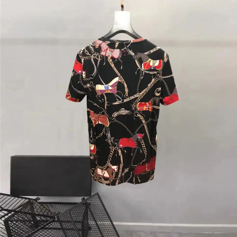 European and American men's wear summer 2022 new Court chain printing with short sleeve and round collar Fashion T-shirt