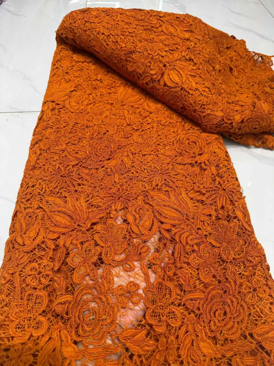 

Нигерийская водорастворимая кружевная ткань 2026, высокое качество, африканский гипюровый шнур, кружевная ткань для женщин, свадебные вечерние платья