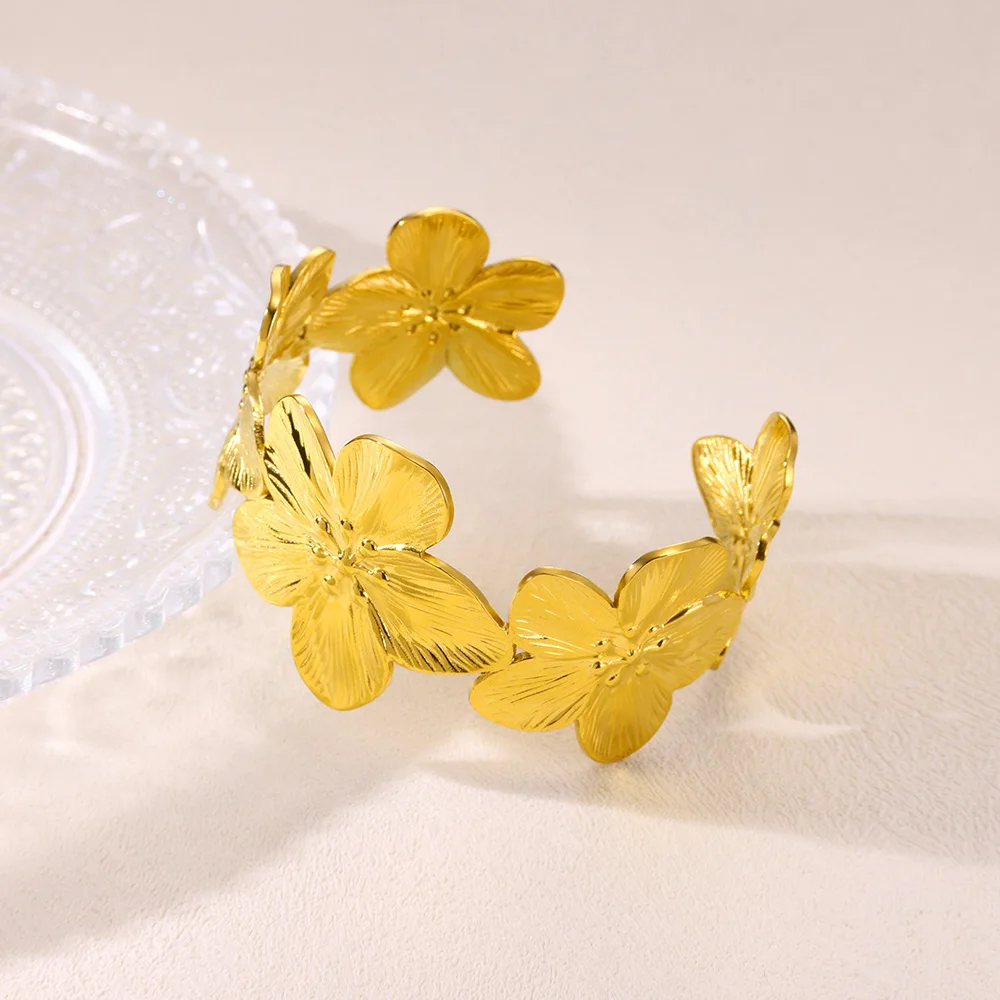 Blume Chunky Öffnung Armreifen Für Frauen Wasserdichte Edelstahl Blumen Breites Armband Party Hochzeit Hand Schmuck Elegantes Geschenk