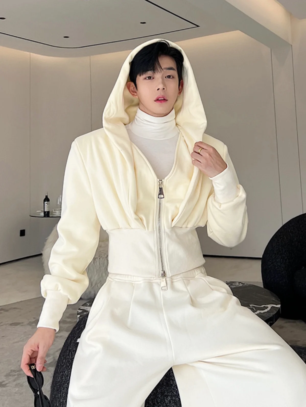 

Осенне-зимний комплект из короткого вязаного худи и широких брюк для мужчин и женщин, модный, удобный, повседневный, двухкомпонентный комплект.