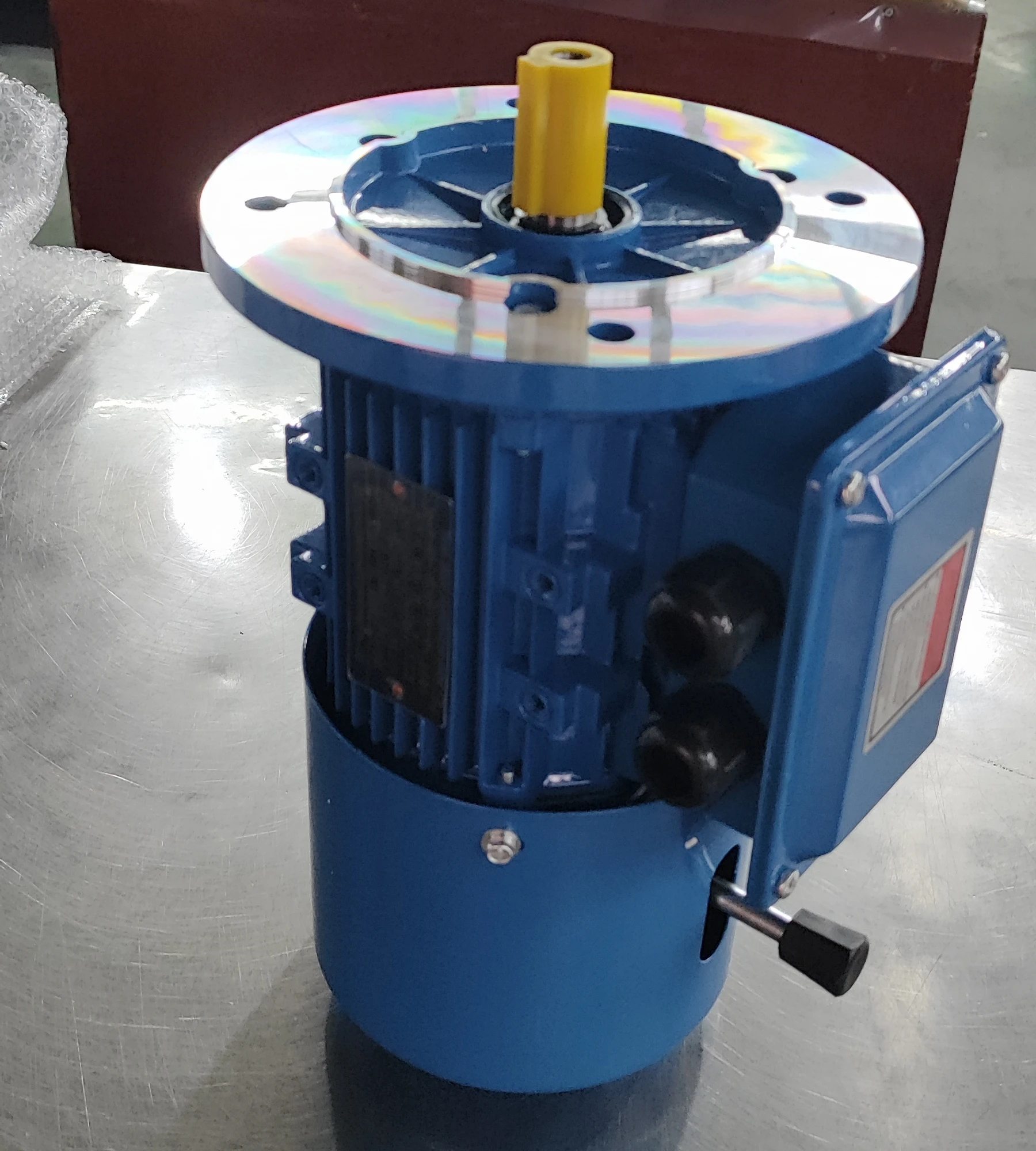 

CHENYUE Three-phase AC Motor 0.75kW YE3-80M2-4 IE3-80M2-4 220/380V 50HZ IP54 Non-variable frequency With brake Ultra-Efficient