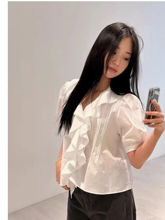 

Chic Summer Women's Shirt with Bubble Sleeves V-Neck Slimming Design Lace Trim Elegant Top Fashionable Short Sleeve Blouse