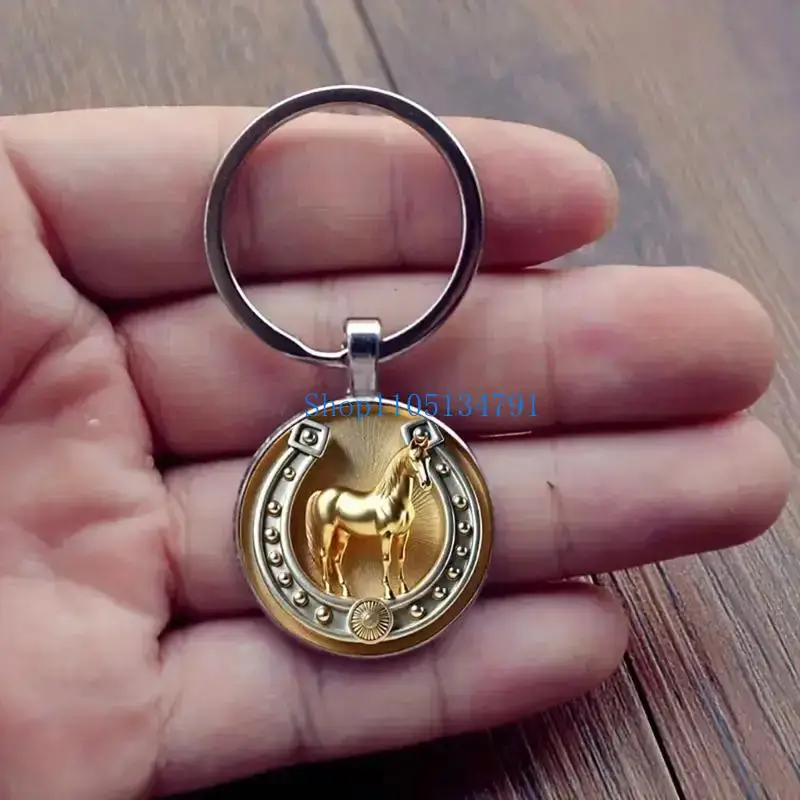 98km Golden Coated Equine Holder Resistant to Wear Oxidation Damage Keychain