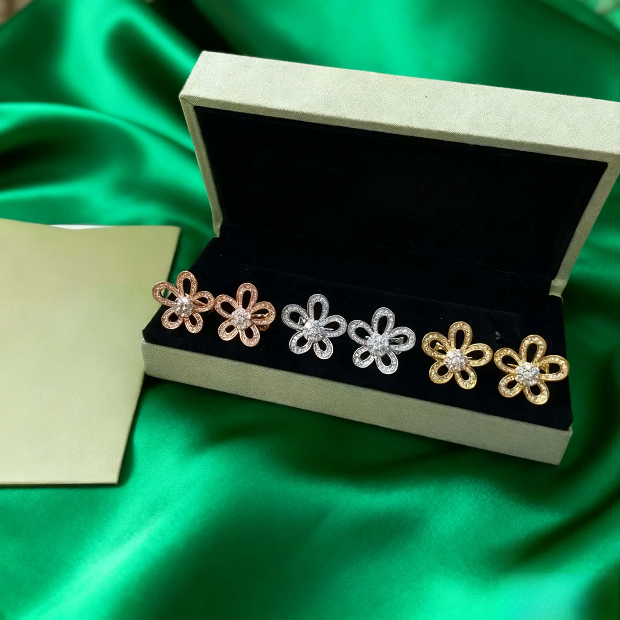 

Модные ювелирные изделия 2025 года, белое ухо, новый подсолнух, звездный цветок, ухо, розовое золото, белое золото, желтое золото