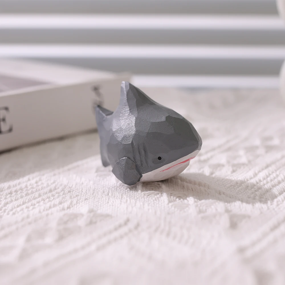 Handcrafted Wood Carving Home Decorations Decoraciones Para El Hogar Desk Accessories Room Decor Handmade Shark Statue Decor