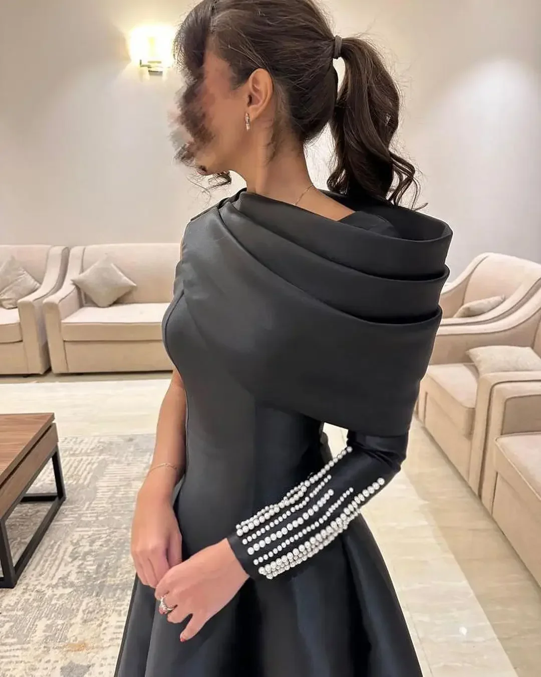 Customized Vintage Black O Neck Evening Dresses One Shoulder Long Sleeve Pleated Beadings Floor Length Formal Party Prom Dresses