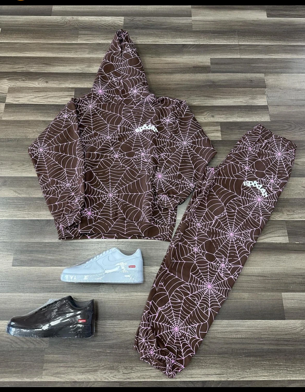 

2024 Новый комплект свитшотов с паутиной и брюками, модный брендовый комплект 55555ins Net Red Long Sve Crew Ne, пуловер Youth Faion