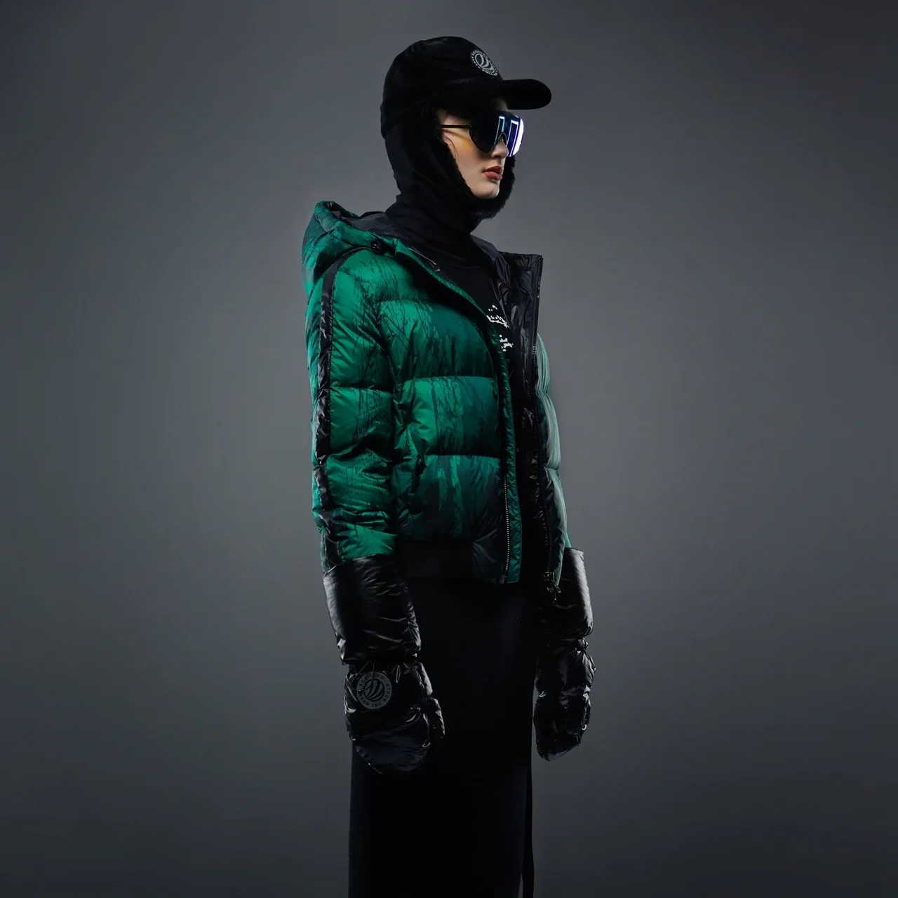 

BOSIDENG новый пуховик для женщин, модная куртка, короткая теплая куртка-пуховик с капюшоном, толстый пейзажный принт