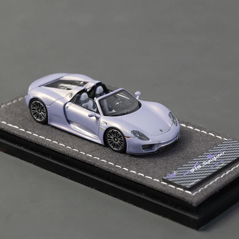 Halo 1:64 918 spyder limited edition 99 die-cast simulation resin car model, Boys' toy, adult collectible ornament.