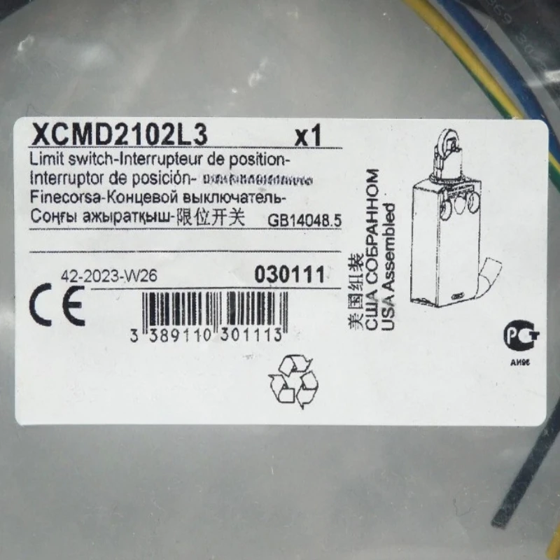 

Brand New Original 1Pcs XCMD2102L3 XCM-D2102L3 ZCMD21 ZCE02 ZCMD21 Limit Switch Fast shipping