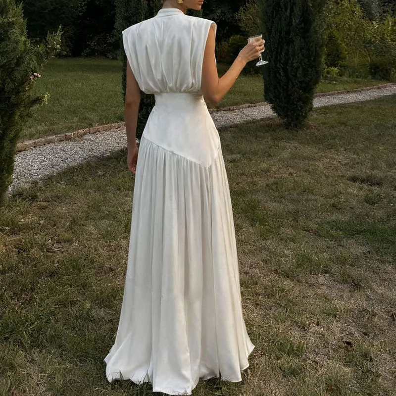 Sukienka satynowa z dekoltem w serek, wysokim stanem, elegancka, z wycięciami, bez rękawów, plisowana, wieczorowa, modna, jednolita, łączona.