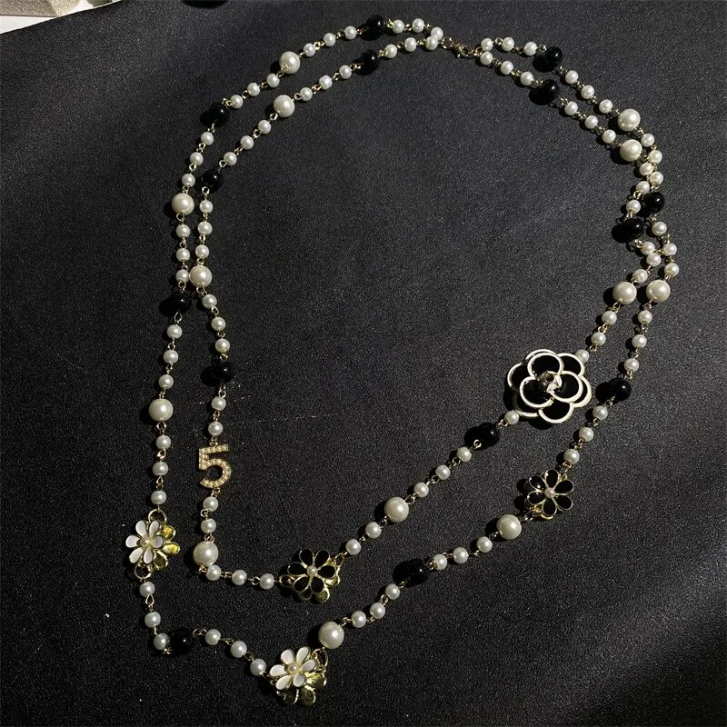 Luxury Vintage Simulated Pearl White and Black Color Long Necklace For Women Double Layers Pendant Sweater Chain Party Jewelry