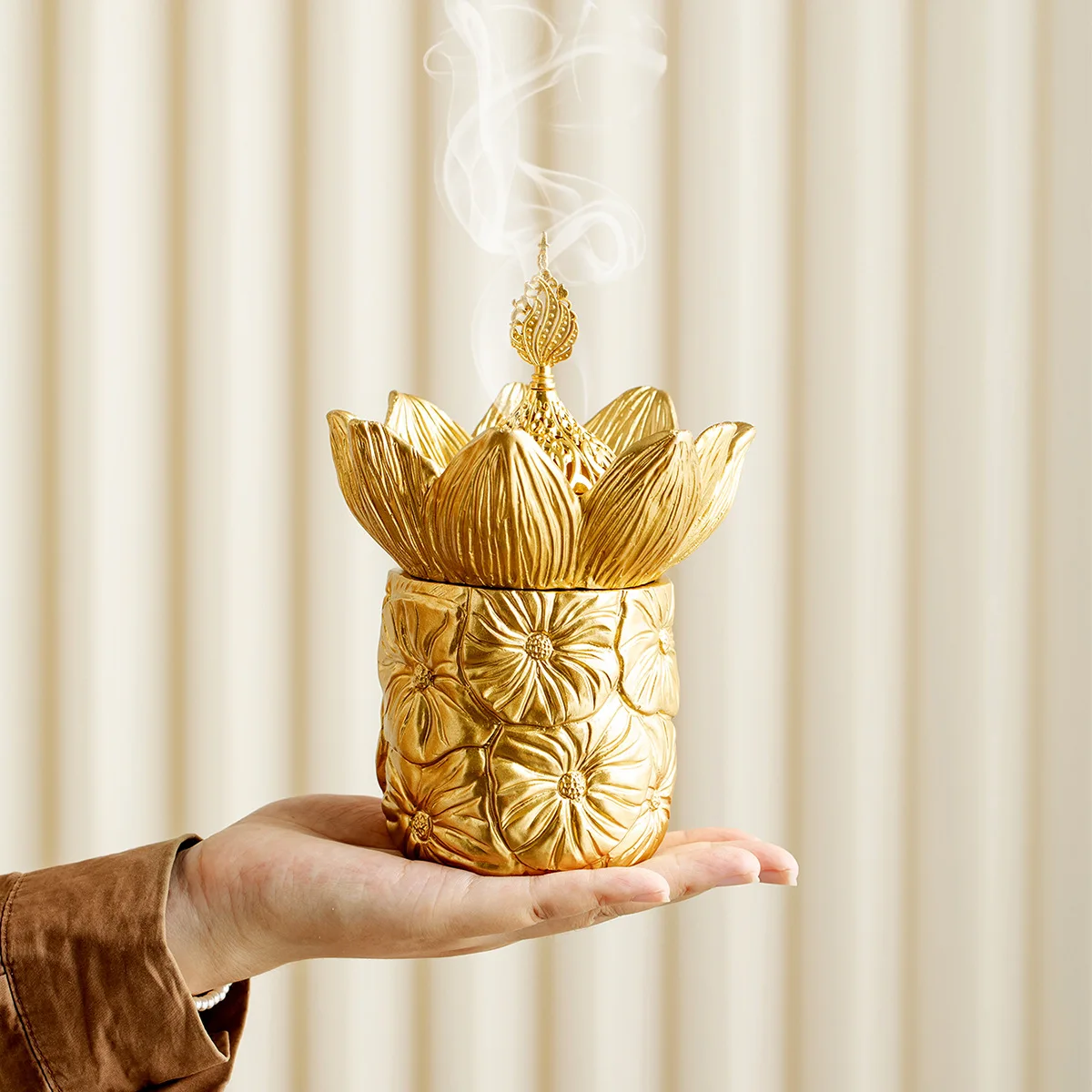 

Creative Flower Shape Incense Burners Luxury Arabic Home Yoga Meditation Ceramics Incense Burner Aromatherapy Middle East Decor