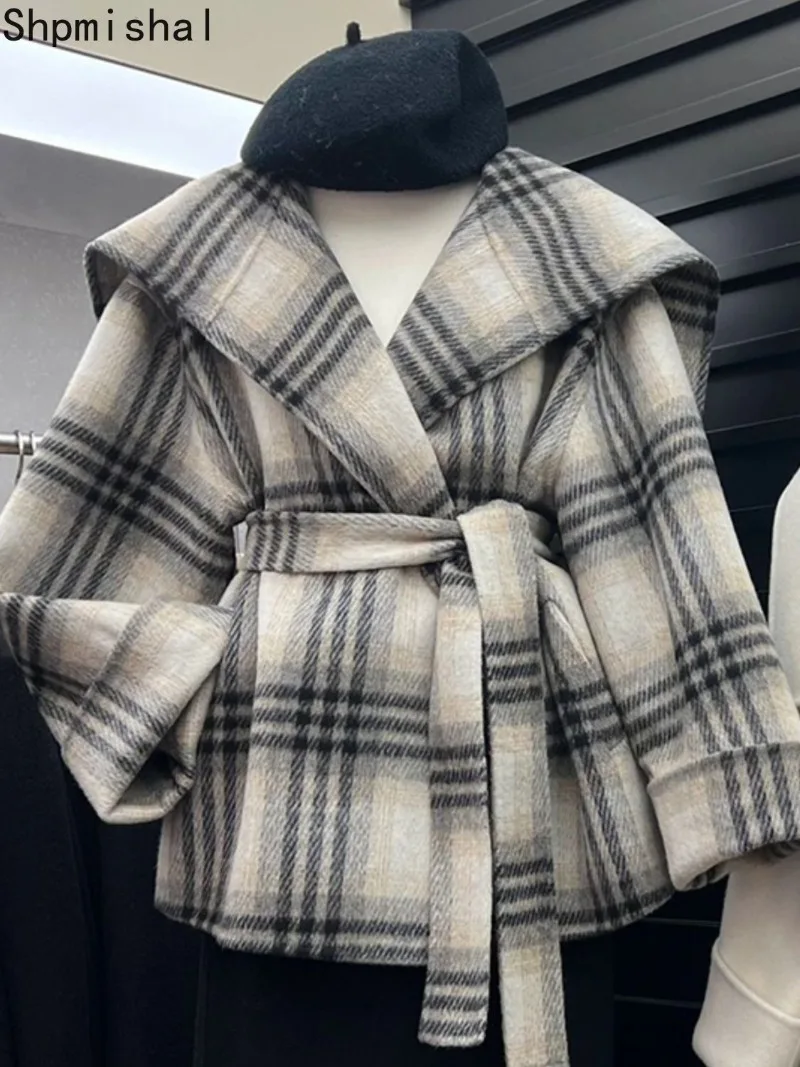 

Miiiix 2023 New Korean Fashion Waistband Woolen Coat with High Quality and Temperament Plaid Woolen Coat for Women's Winter