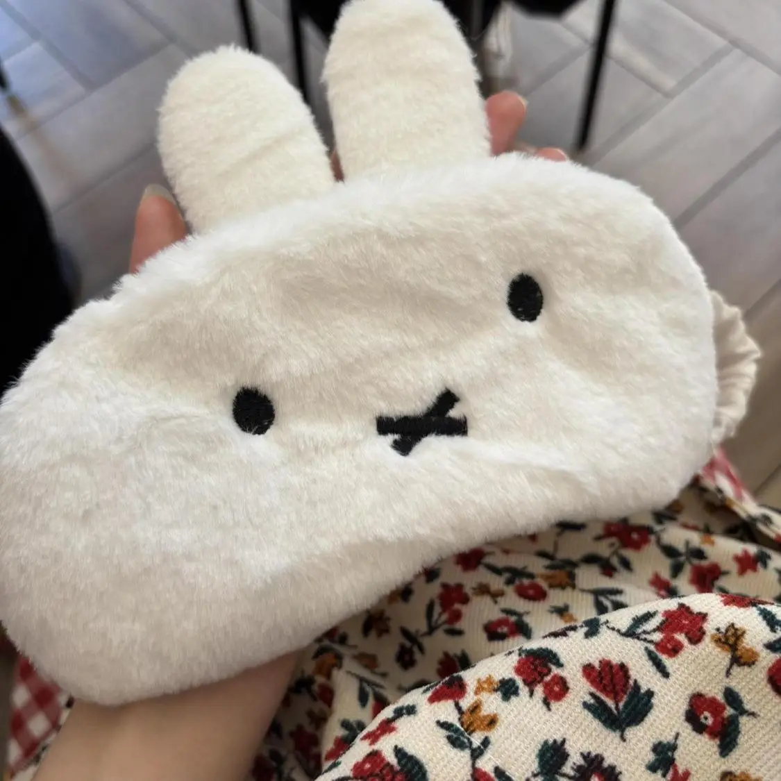 1/2 Stück Miffy Kawaii Lichtblockierende Augenmaske für Schlaf und Nickerchen zur Ermüdungslinderung Niedliches Geschenk-Spielzeug