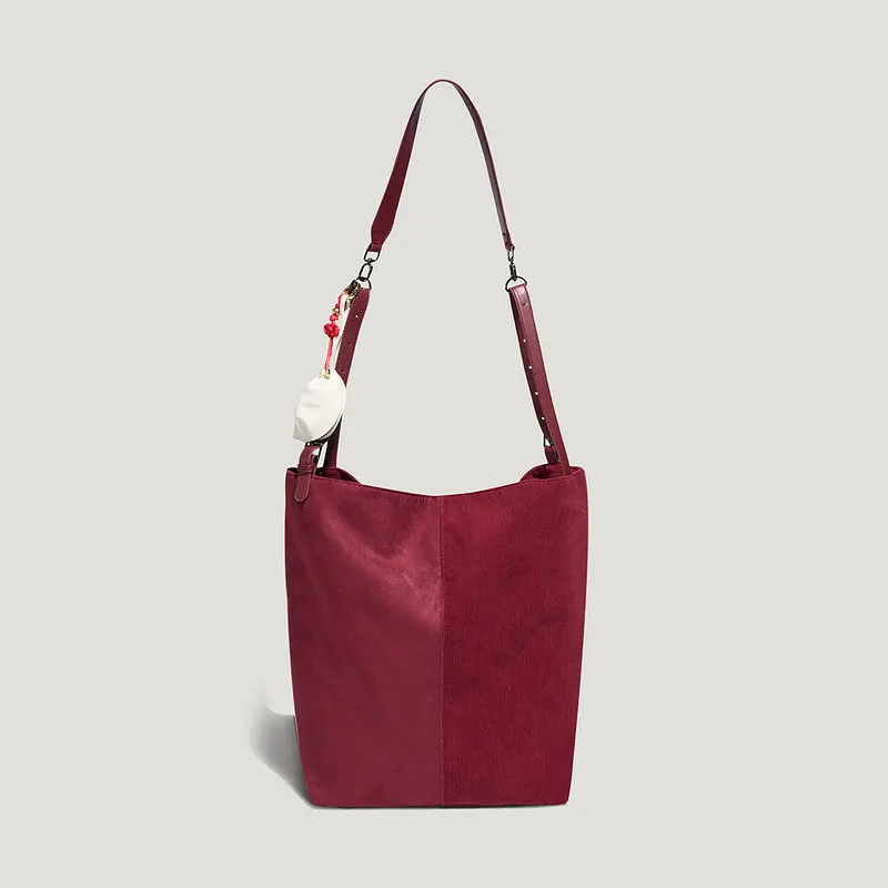 Adidas Clover New Year's Red Tote Bag 2026 Spring Neutral Practical Sports Bag KH0282