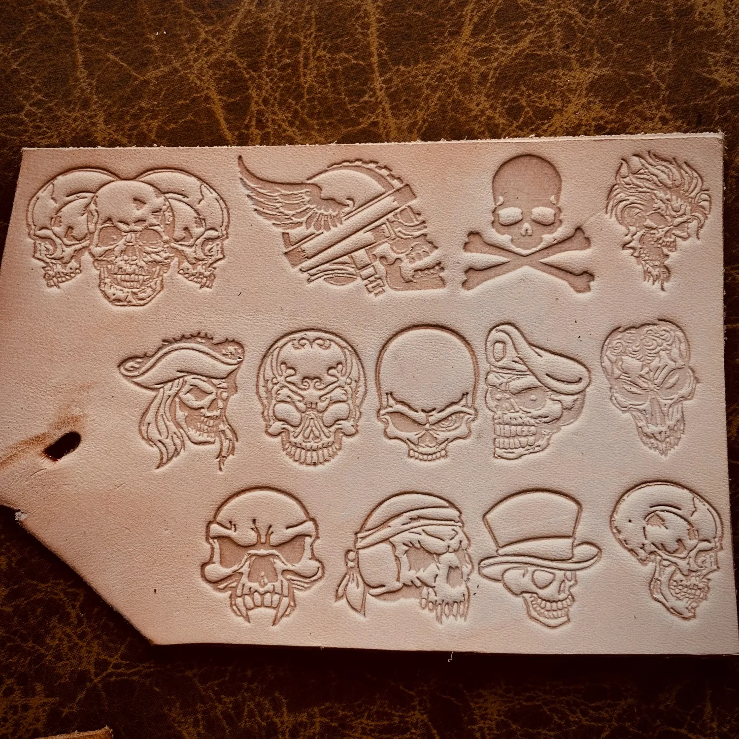 13pcs Skull Pattern Leather Stamp Set Skeleton Embossing Mold Hot Stamping Leather Craft Tool Carving Pressing Stamps