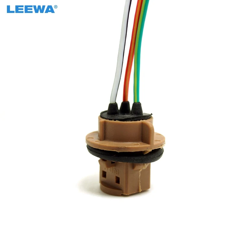 LEEWA Car 7443/T20/W21/5W/W3x16q LED Bulbs Brake Signal Lights Socket Harness Plugs Connector #3817