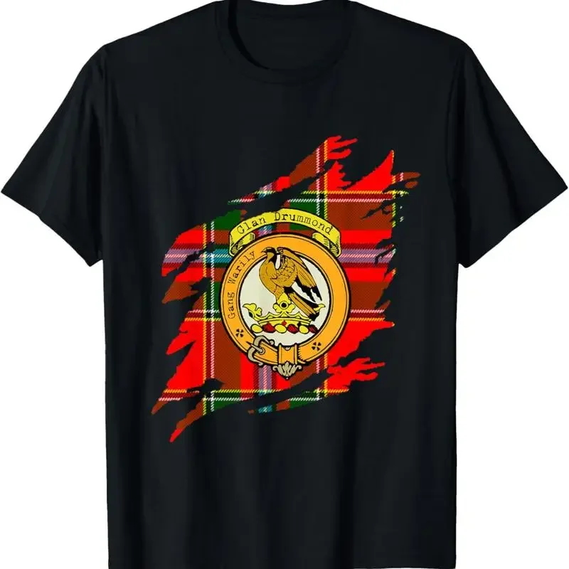 Camiseta con escudo y tartán del clan Drummond, apellido escocés