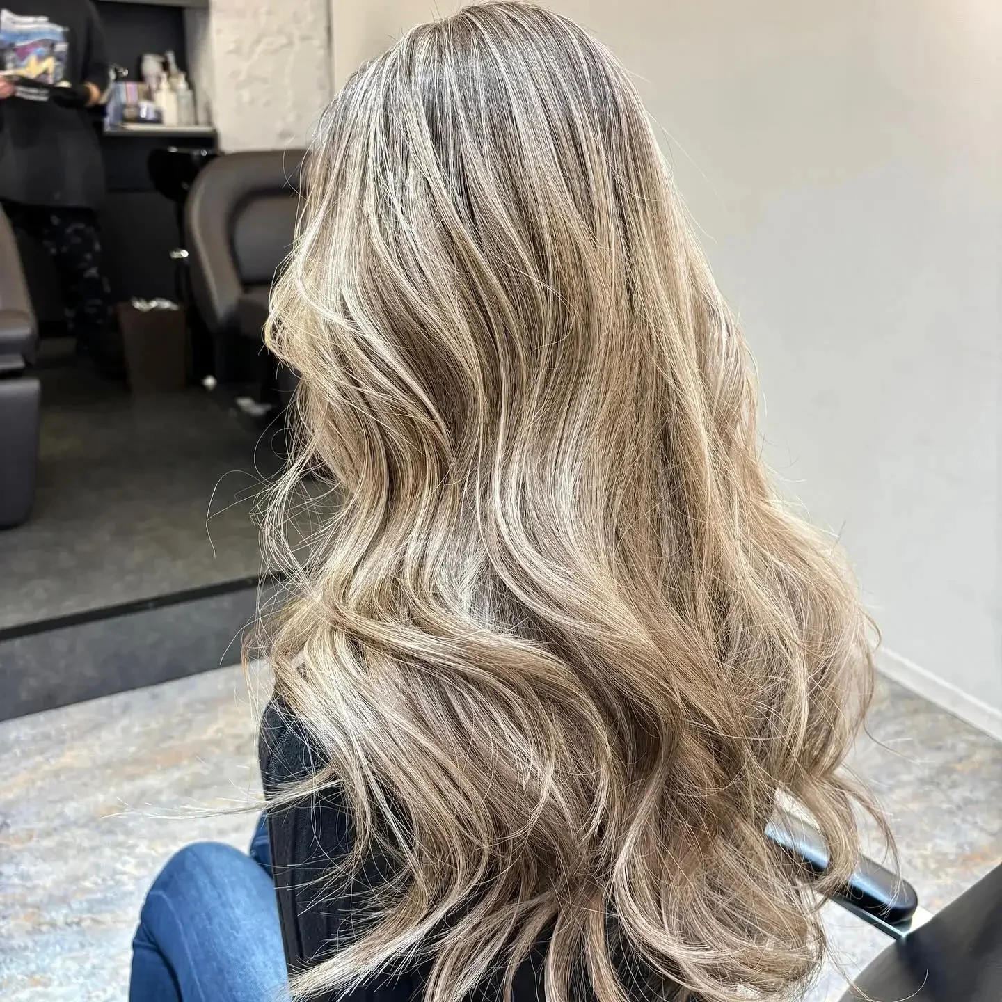 Ash Blonde Synthetic 13x4 Body Wave Lace Front Wig for Women Highlight Shoulder Length Daily Wig