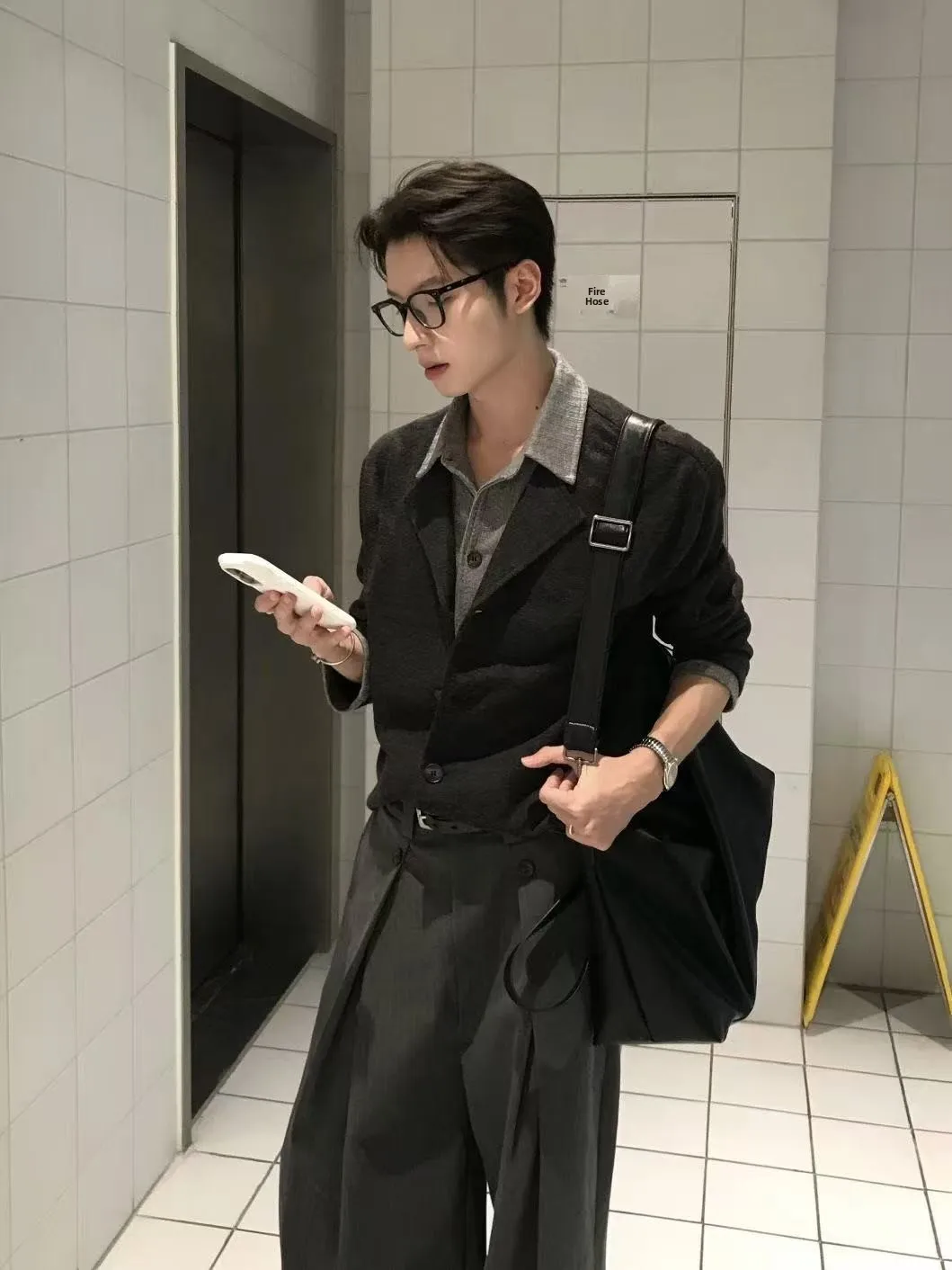 

Корейский вязаный кардиган-свитер из плотной ткани с цветочным узором и вставками в стиле пэчворк, цвета ячменного зерна, осенне-зимний, свободного кроя