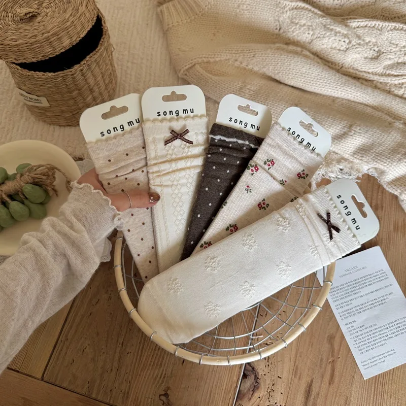 

hot sales new arrived girls socks children students young girl Teenagers autumn spring stealth 70% cotton flower sock 5pair/lot