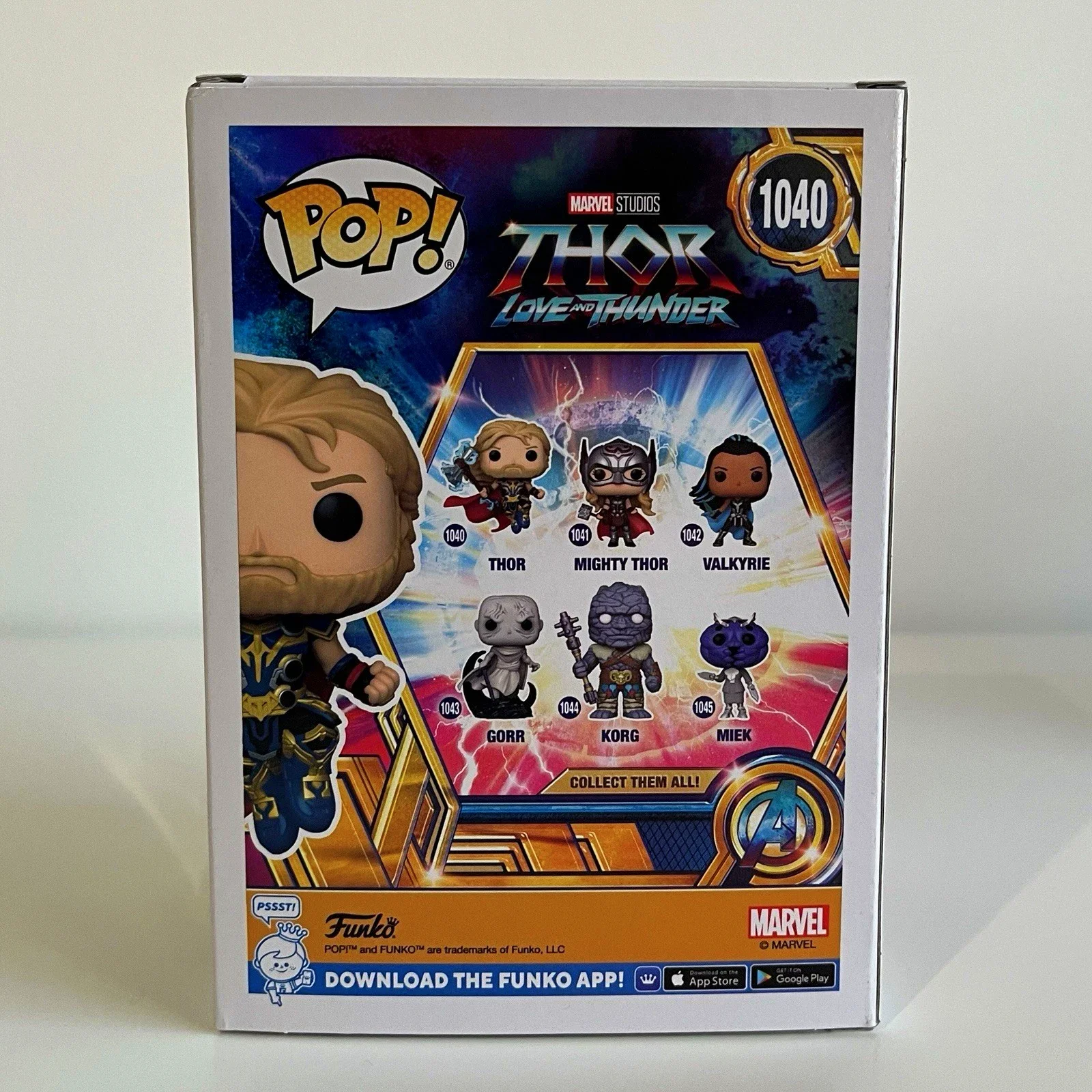 FUNKO Pop Thor1040 With Thor Gwen1498 Figure Marvel Thor: Love With Thunder Vinyl Figures Collectible Limited Edition Toy Gift - Image 3