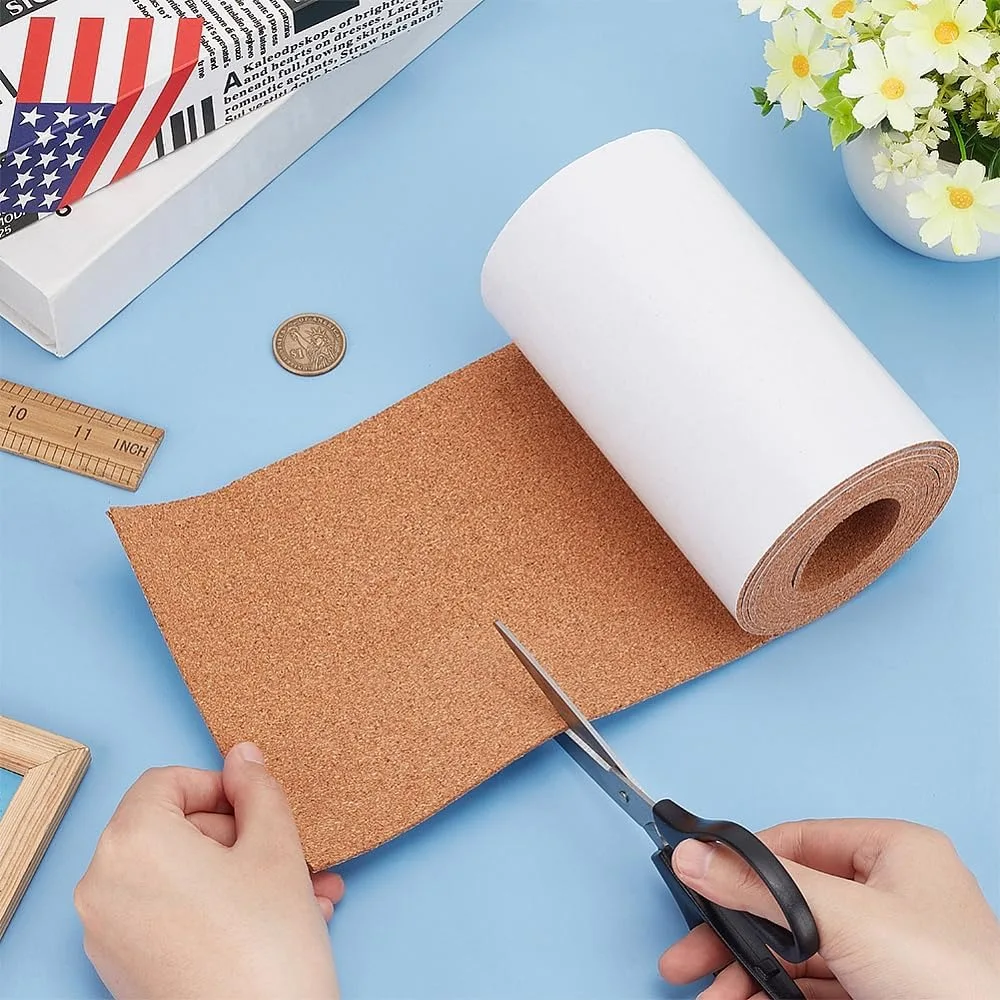 98.4x5.9 นิ้ว Cork Roll หนา 2 มม. Cork Mat Self-Adhesive Cork Board กระเบื้องกาวที่แข็งแกร่ง-ได้รับการสนับสนุนสําหรับผนัง